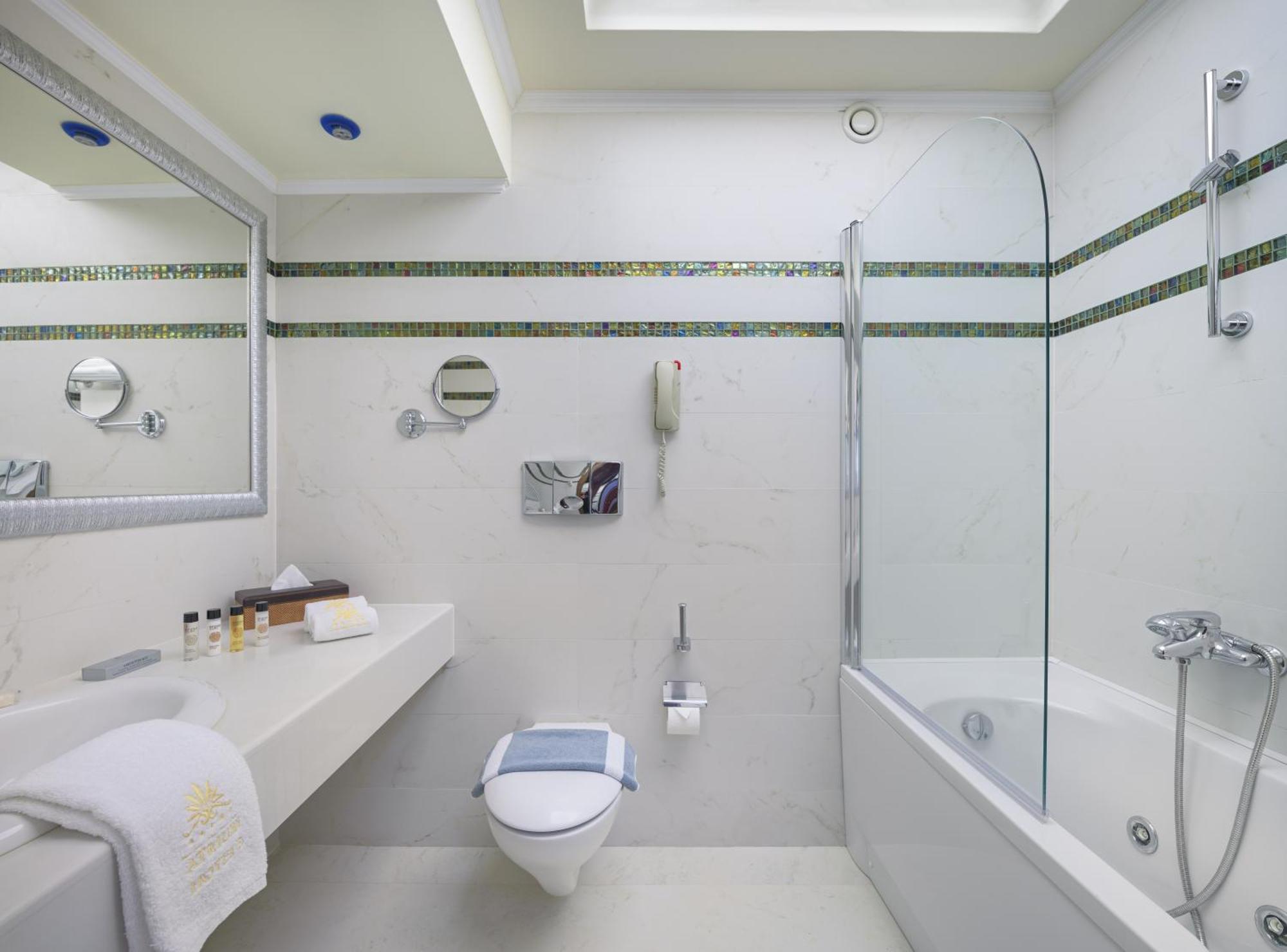 Habitación Doble con vistas al jardín (2-3 personas)